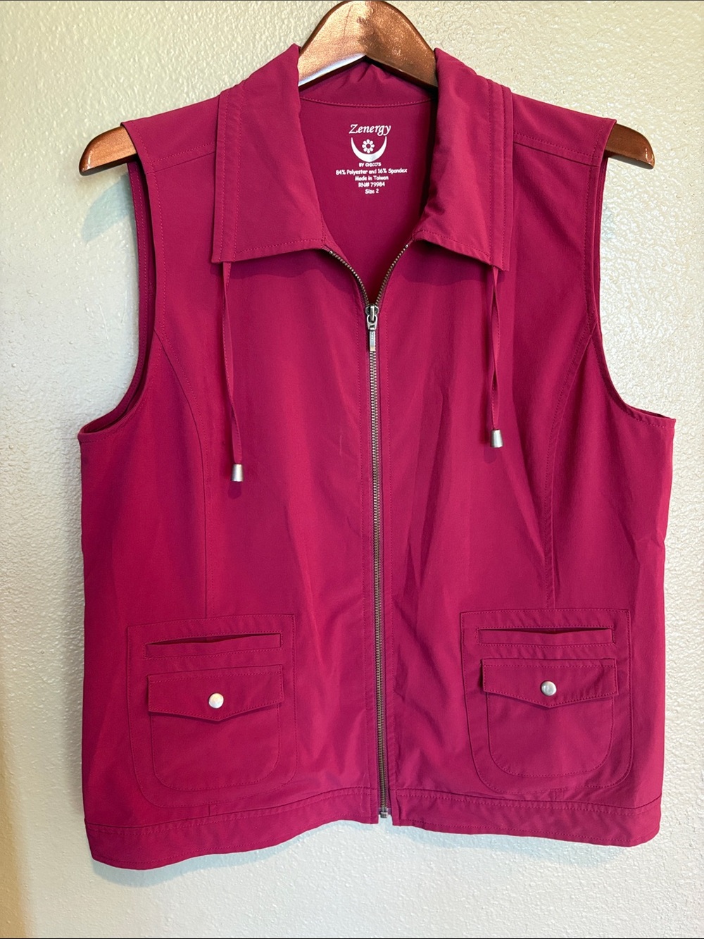 Zenergy Women's Sleeveless Zip Vest